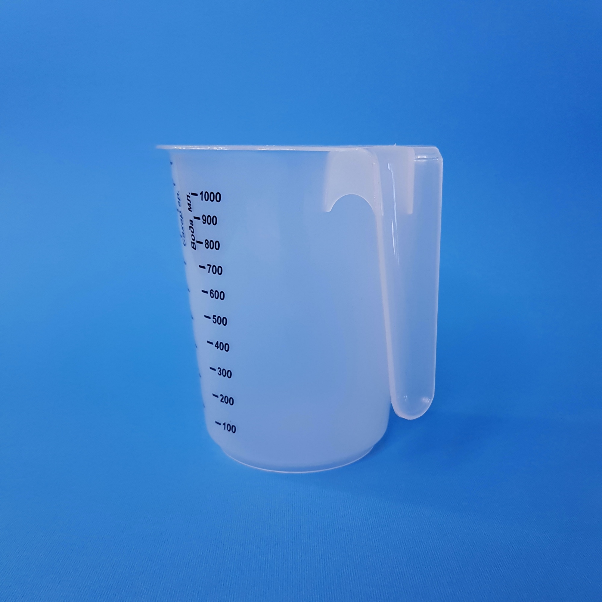 Polypropylene measuring mug 1 L